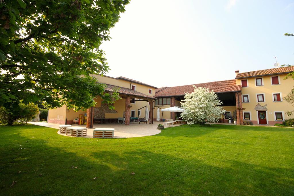 Agriturismo Borgo Tecla Rosà エクステリア 写真