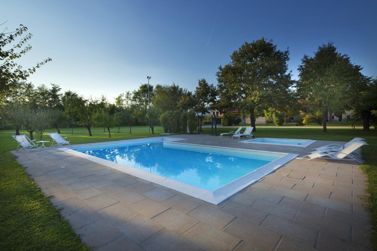 Agriturismo Borgo Tecla Rosà エクステリア 写真